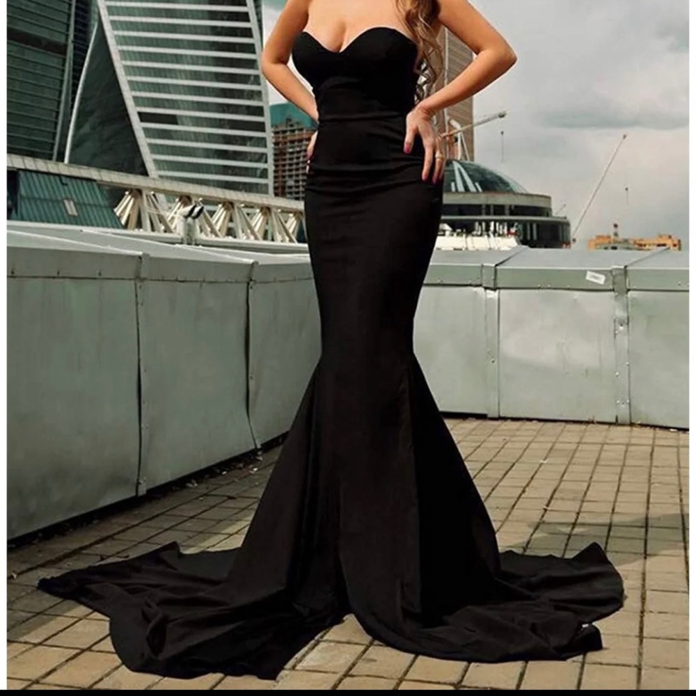 Strapless long dress - Picture 2 of 5